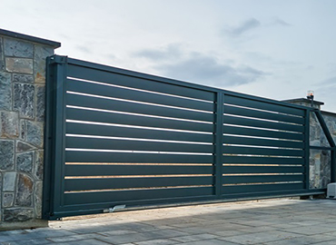 Electric sliding gates